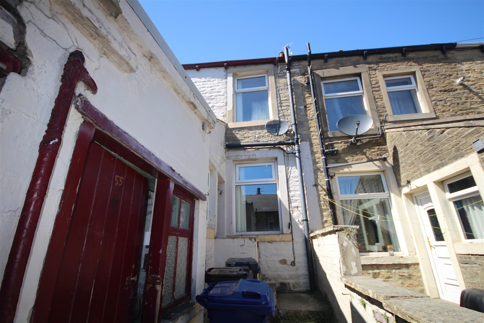 2 bedroom terraced house To Let in Barnoldswick - IMG_7898.jpg